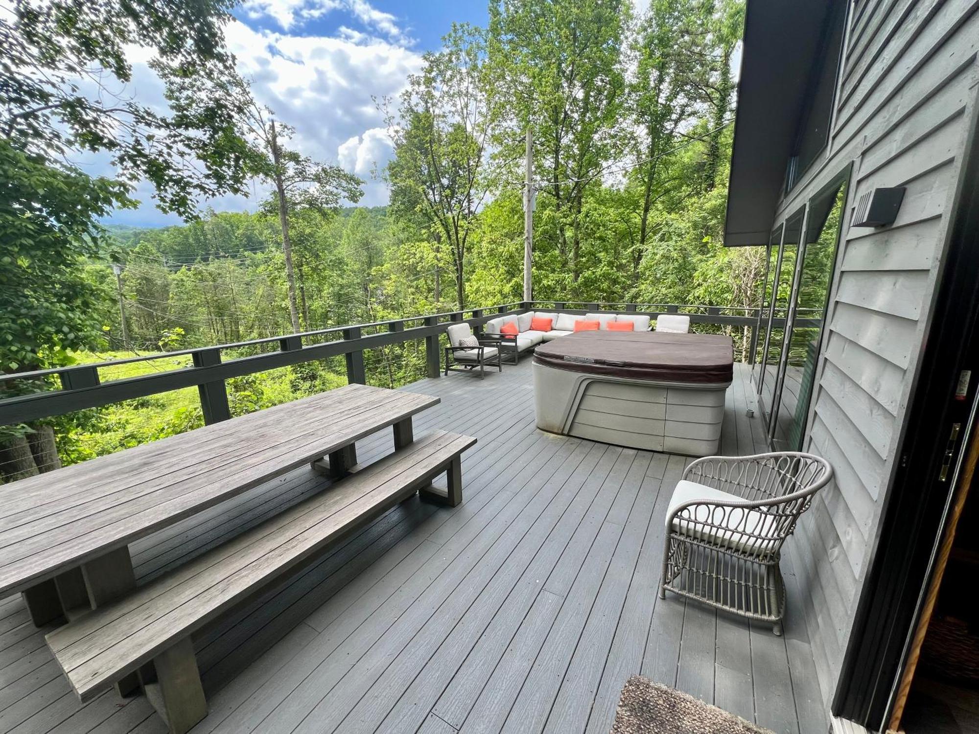 Villa Experience Luxury At Smoky Mountain Hideaway, Just 5 Miles From Downtown Gatlinburg Exterior foto